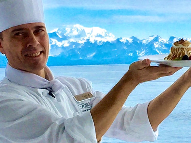 Video Recipe: Baked Alaska by Regent Seven Seas Cruises