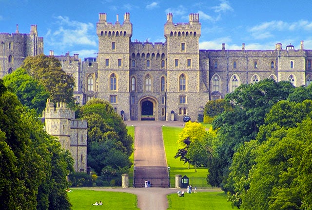 Hampton Court - Windsor Palace