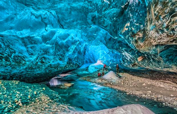 Hurtigruten Offers To Iceland For Spring 2019